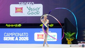 moderna legnano viarenich darya   nastro sfe06503 copia simone ferraro ph copia